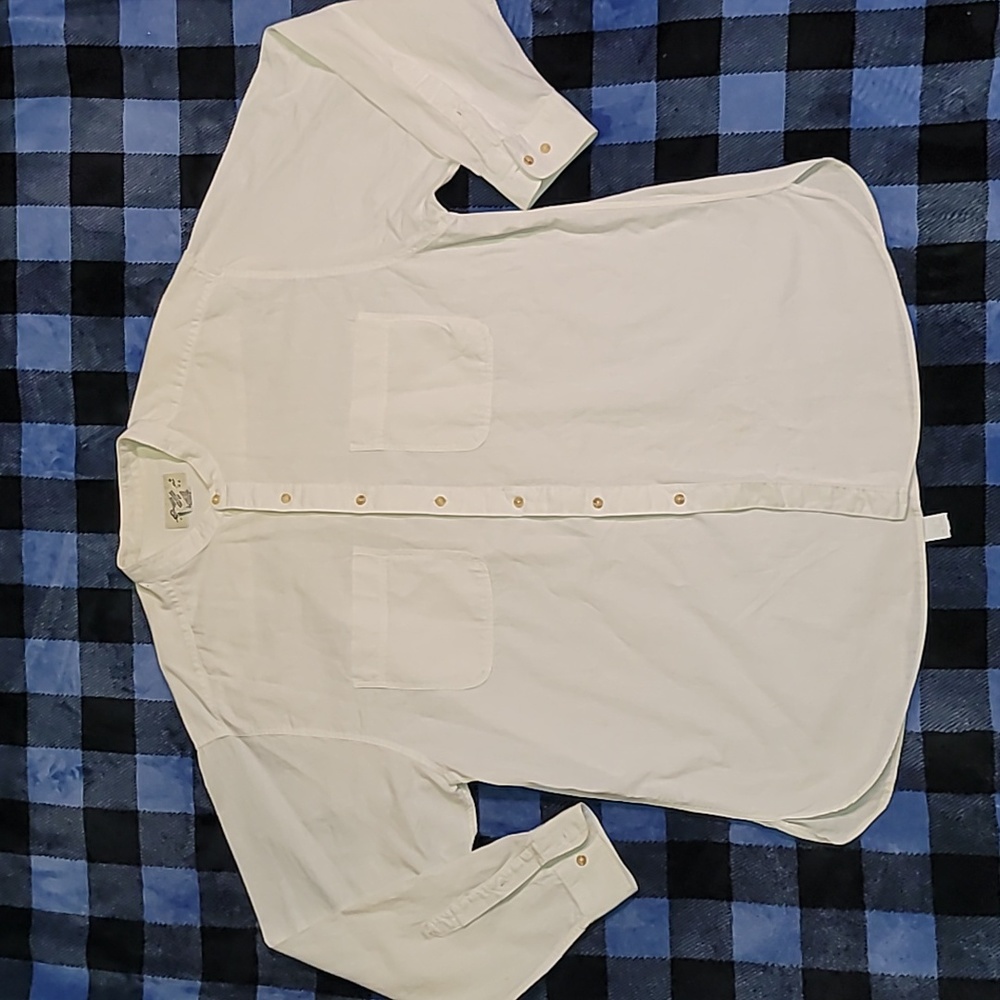 Vintage. Made in USA. Eddie Bauer.  Mock-neck button-up. Men's size Large.